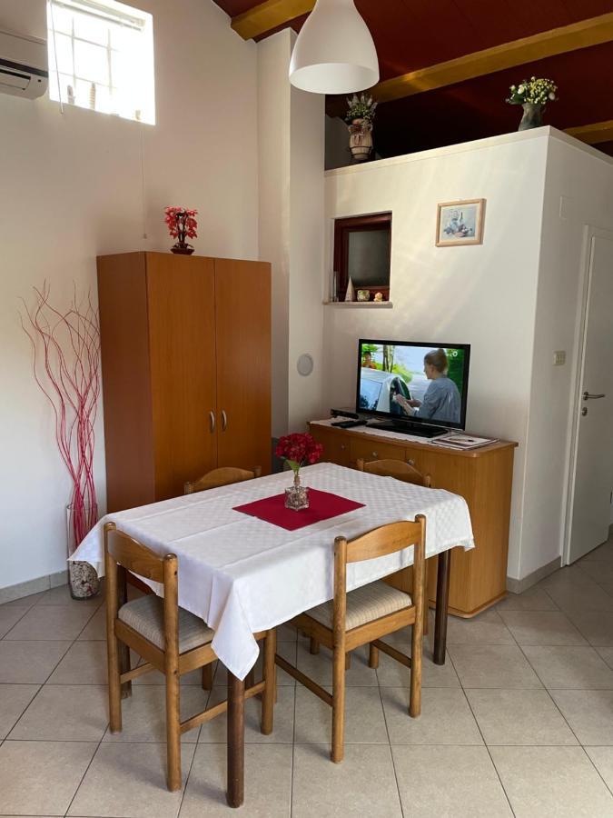 Leca- Small House Medulin Dış mekan fotoğraf