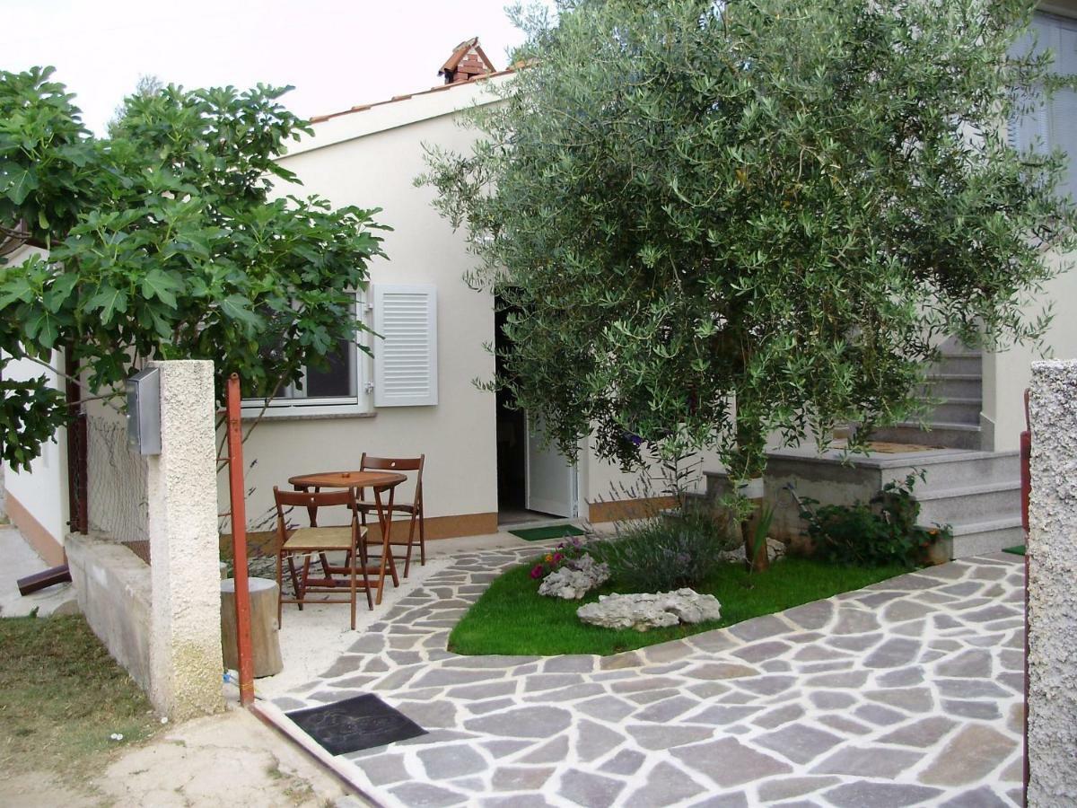 Leca- Small House Medulin Dış mekan fotoğraf